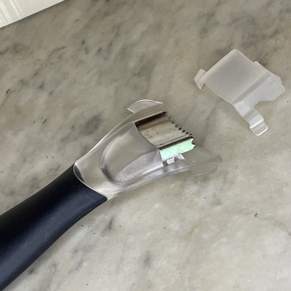 Pampered Chef Zester with Safety Storage Guard